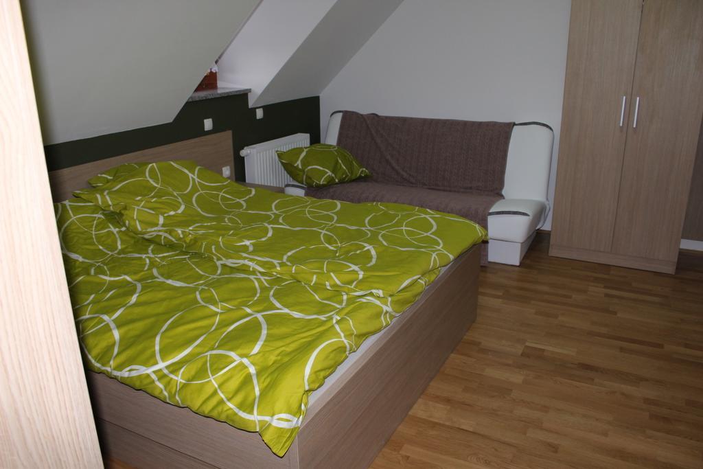 Hisa Nasprot Sonca Hotel Crnomelj Room photo